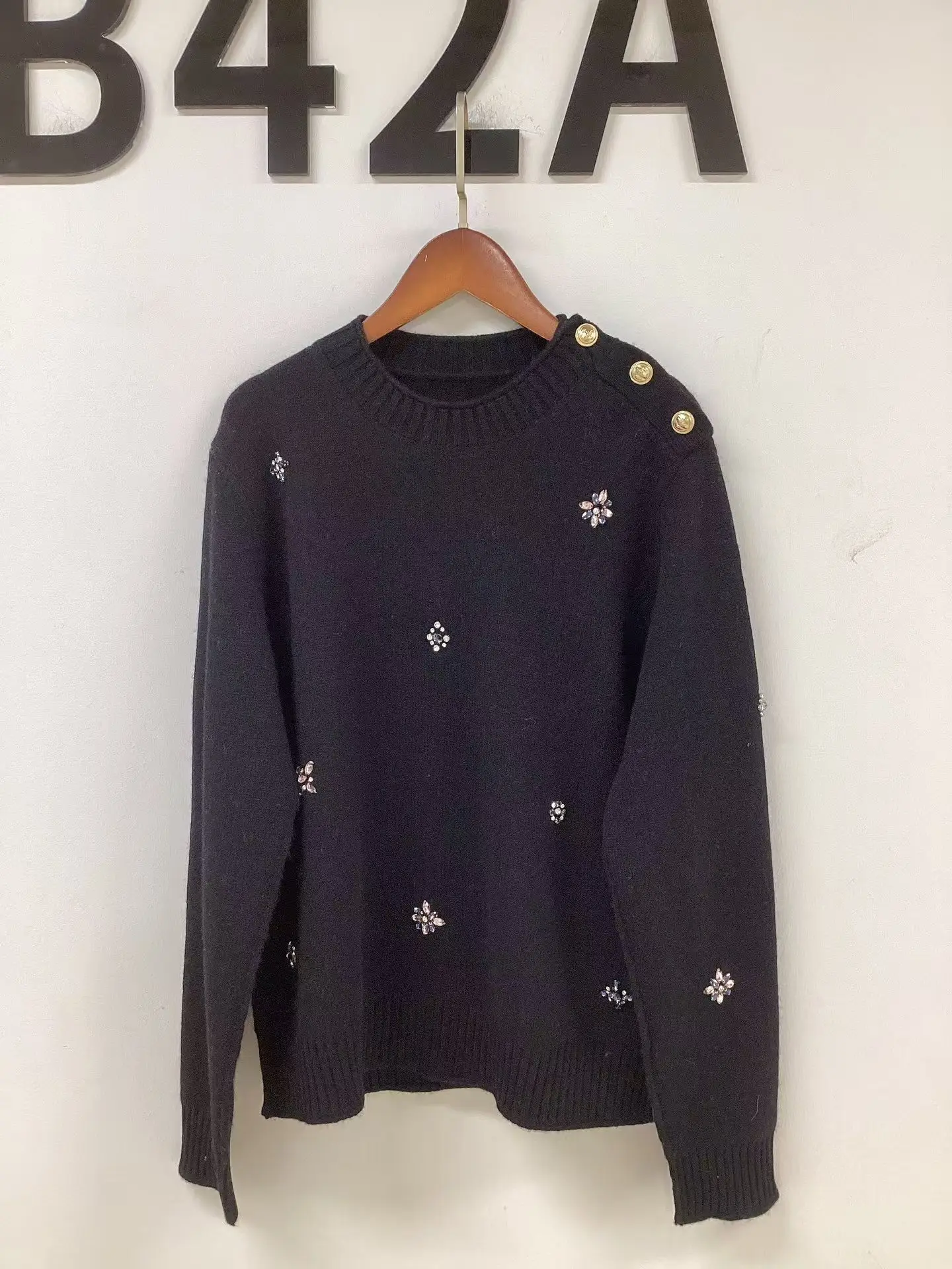 2024 new round neck pullover with rhinestone style commuting long sleeved sweater