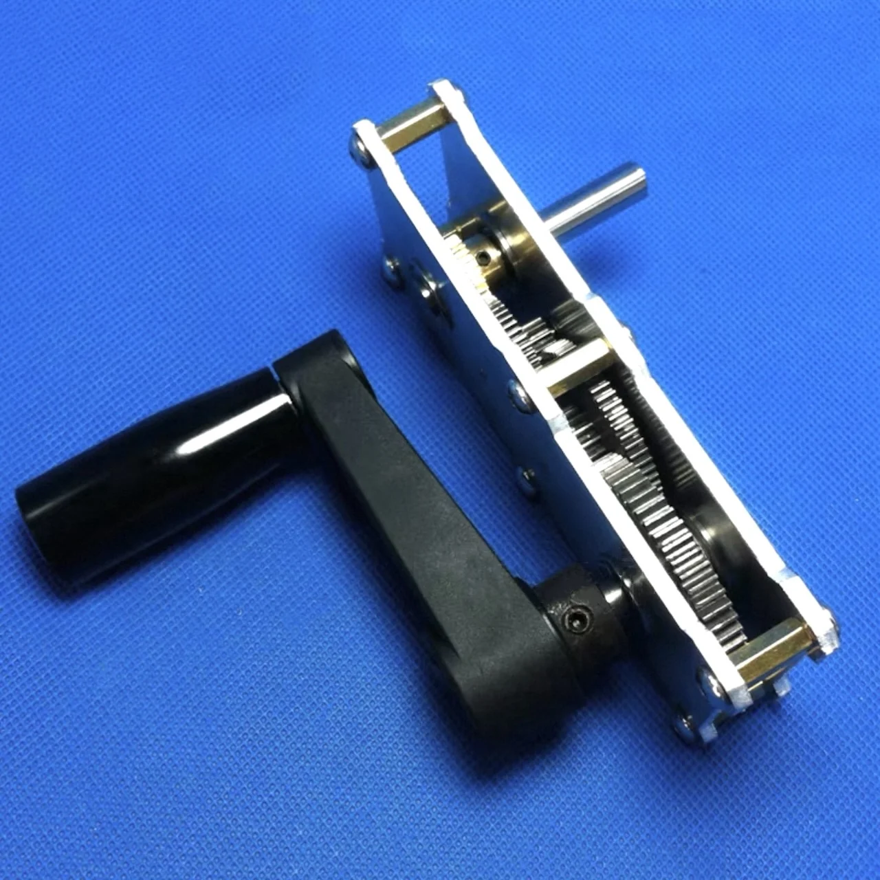 1:28 Hand Cranked Generator DIY Metal Gearbox for Small Mechanical Models High Torque Speed Increase/Reduction 8mm