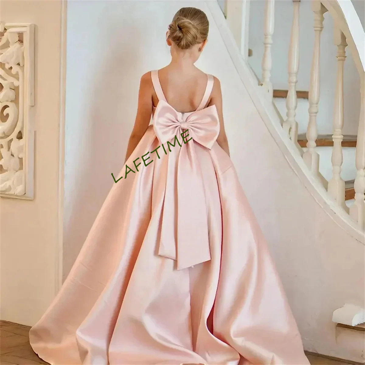 Elegantes Blumen mädchen kleid für Hochzeit Satin ärmellosen V-Back mit Bogen Prinzessin Kind erste eucharis tische Geburtstags feier Kleider