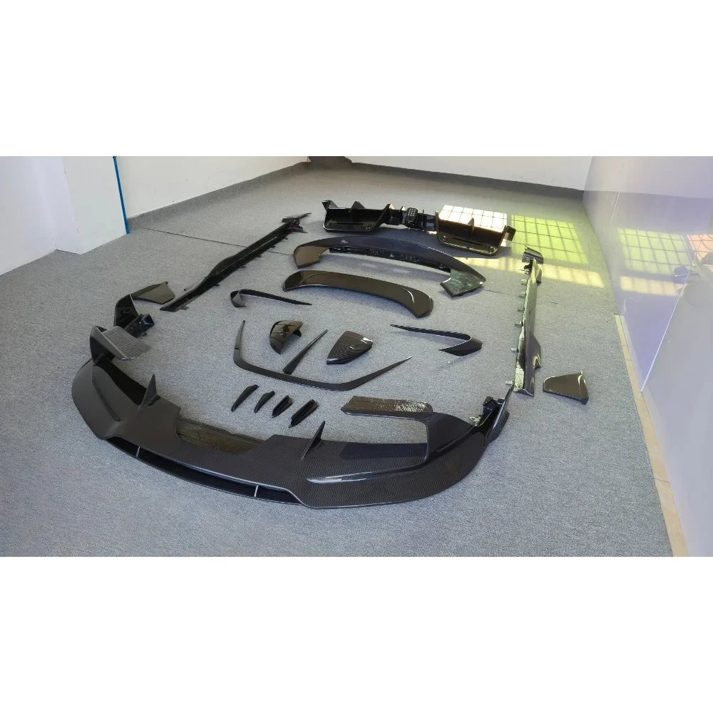 Body Kit Modification M Style Dry Carbon Fiber Front Lip Rear Diffuser Tail Wing Side Skirt Suitable for Ferrari SF90