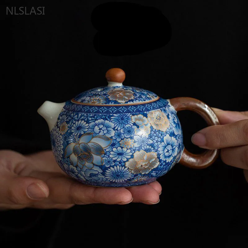 

200ml Blue and White Porcelain Tea Pot Chinese Ceramic Filter Xishi Pot Handmade Beauty Tea Infuser Traditional Tea Accessories