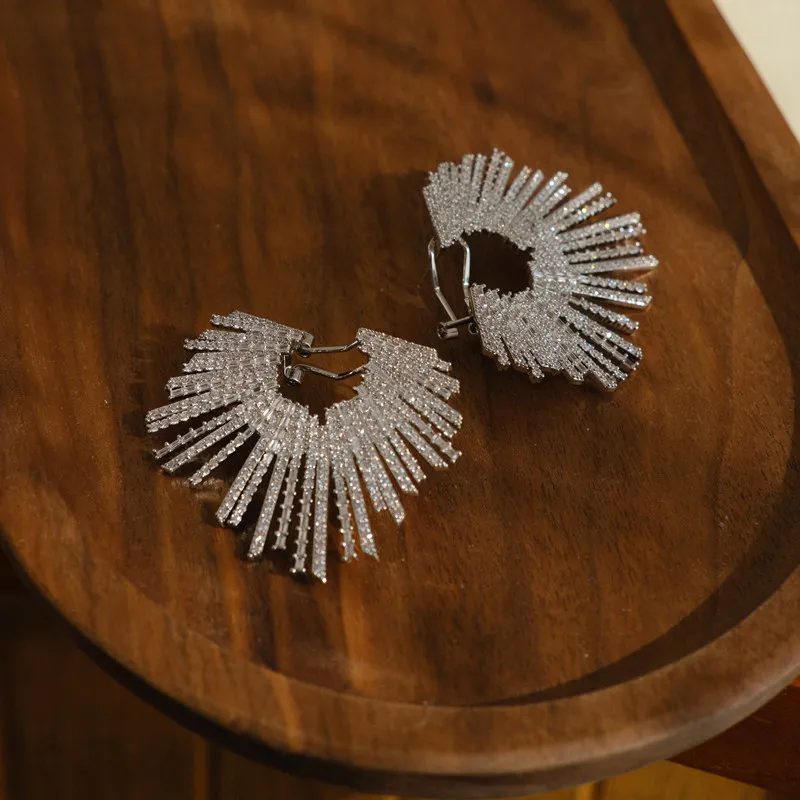 

Fan-Shaped Exaggerated Earrings for Bride Sparkling Irregular Wedding Ear Jewelry