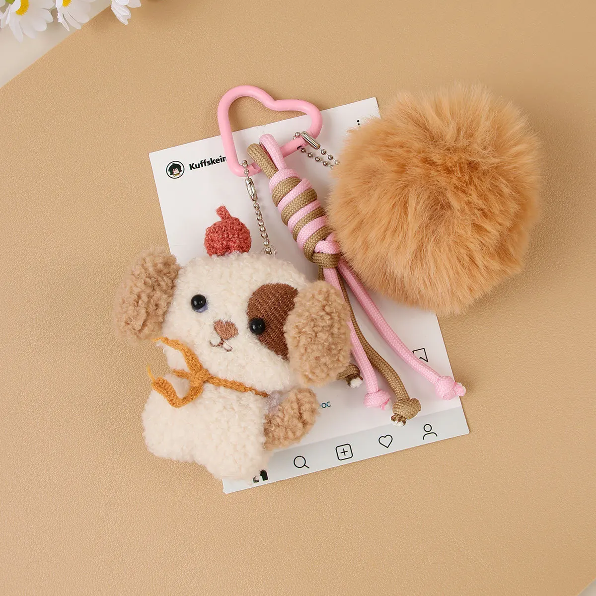 Plüsch-Welpen-Taschenanhänger Schlüsselanhänger, Weicher Niedlicher Flauschiger Hundeanhänger mit Pompon, Modisches Vielseitiges Hochwertiges Accessoire für Handtaschen, Schlüssel