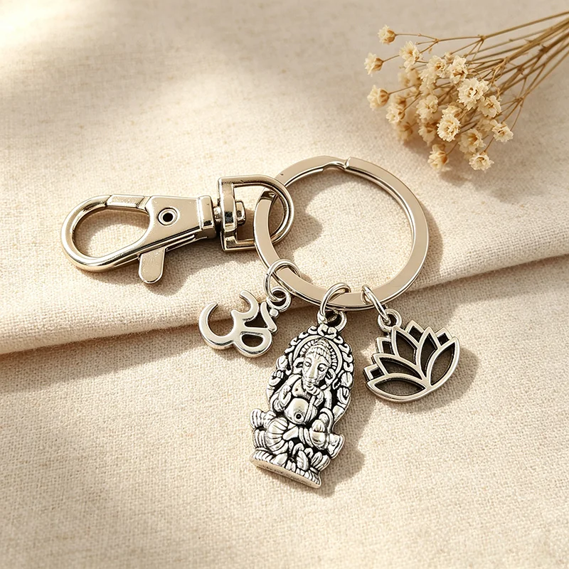 1pc Sacred Elephant Ganesha Keychain For Men, Buddha Keychain, God Of Wealth Elephant Keychain For Men