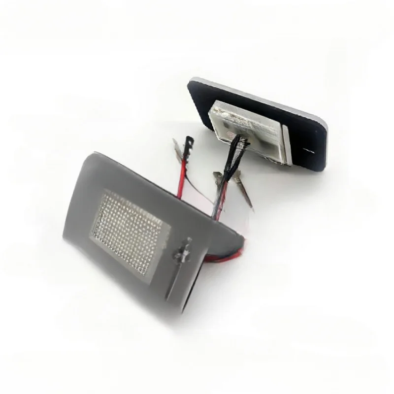 Suitable for Land Rover Discovery 1994-2004 Car LED License Plate Light Tail Indicator Light License Plate Light