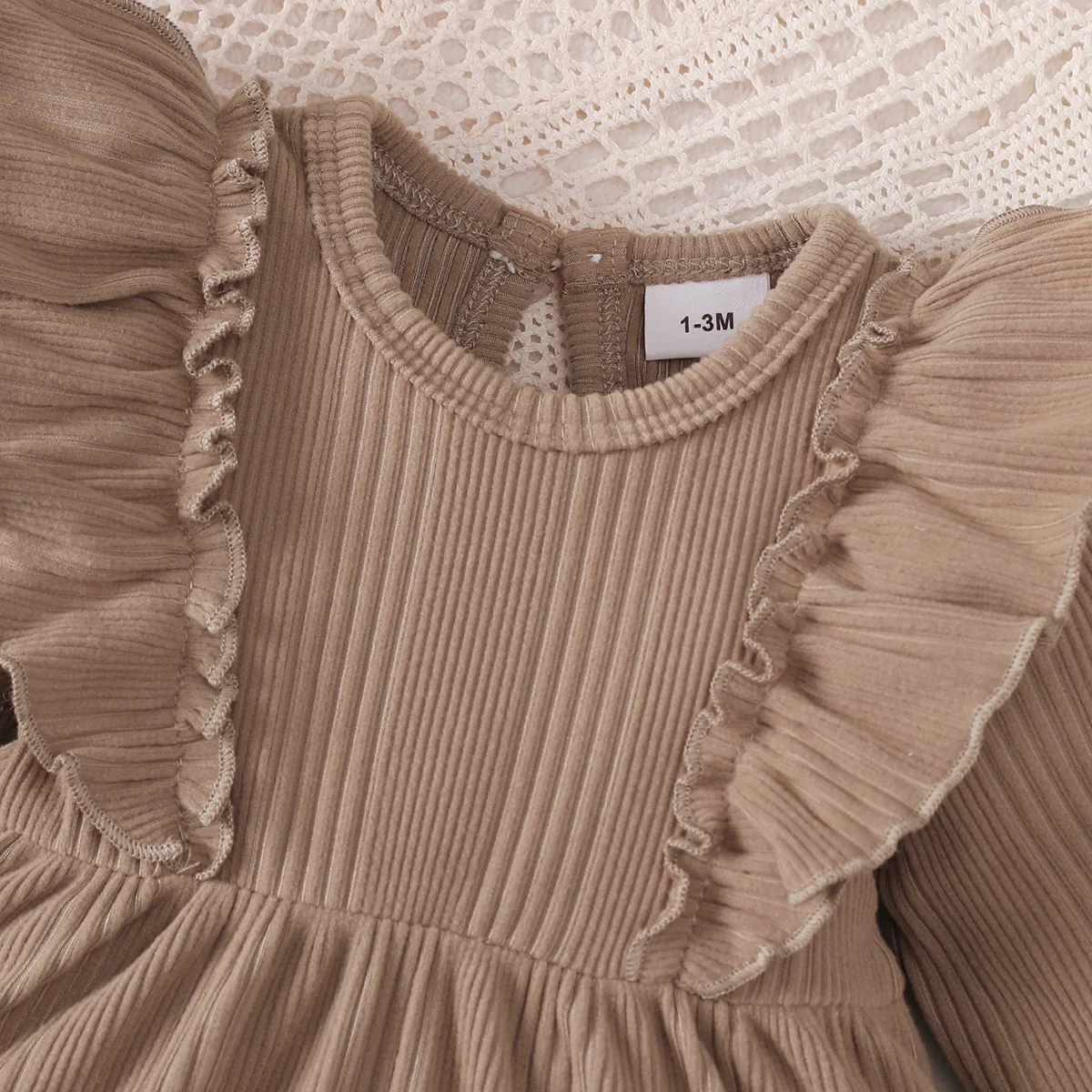 Neues Kleid für Babymädchen, einfarbig, mit Rüschen, inklusive Stirnband, geeignet für Babys von 0 bis 18 Monaten, süßes Kleid für Babymädchen, ideal für Frühling und Herbst. – Detail 4