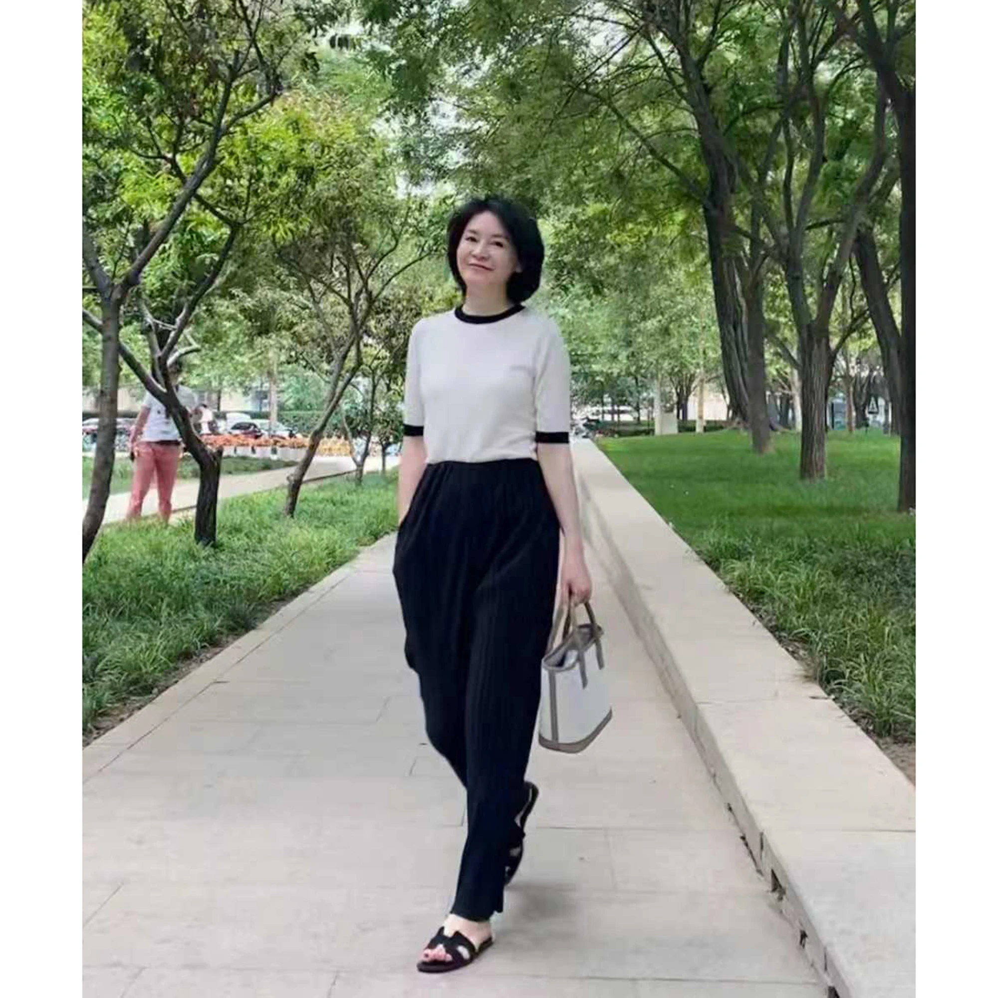 

Classic Upaded 60-Strand 00% Wool 6G hine-Knitted ort-Sve Color-Blo Knitted Top Women's Faion Summer Wear