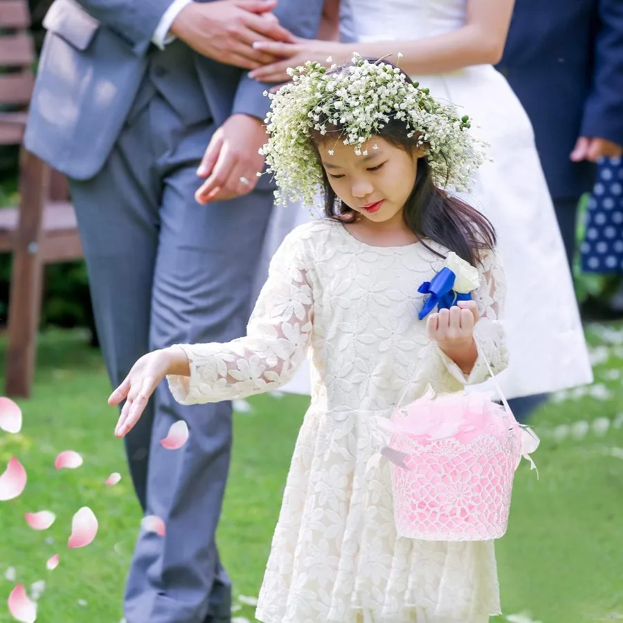 Flower Girl Basket Set of 2 White Wedding Flower Baskets with Satin Bowknot and Handle for Wedding Ceremony Petals Confetti Gif