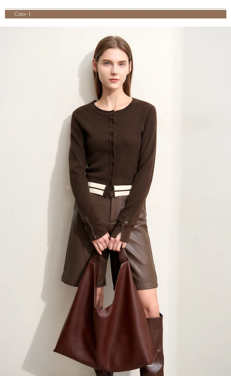 Amii Minimalism 2026 Strickjacke für Damen Herbst Neu Pendler O-Ausschnitt Gespleißte Kurze Wollstreifen Schlanke Langarm-Oberteile 12443022 – Detail 13
