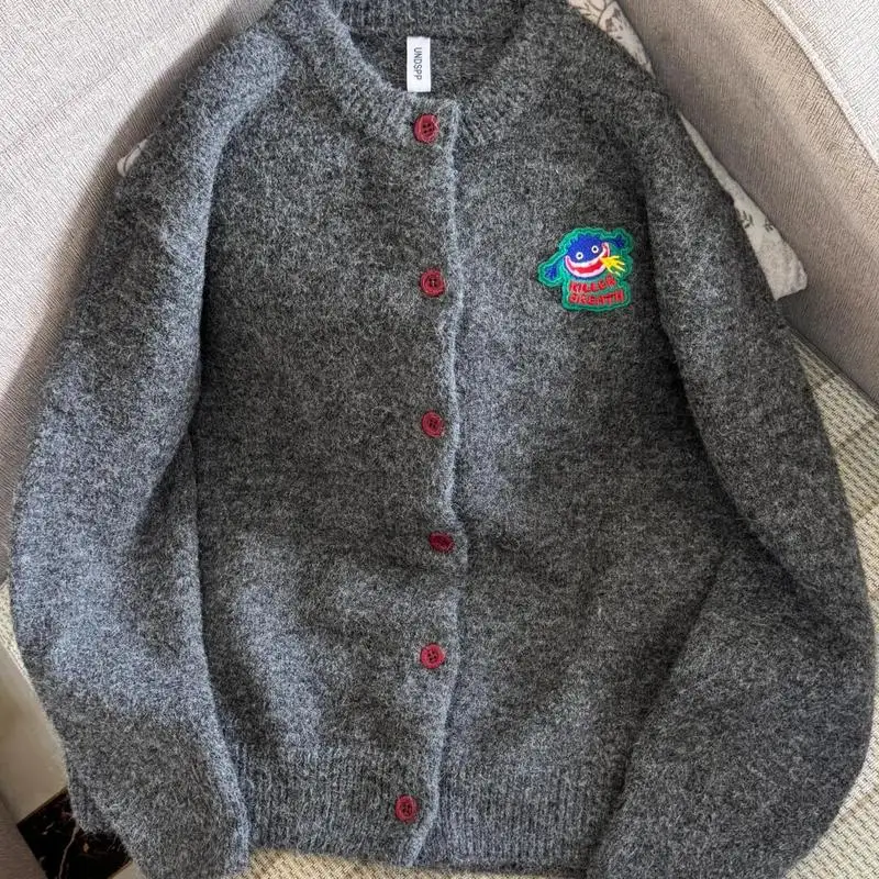 

American Vintage Outfit Gray Knit Cardigan Women Y2k Loose Fit Long Sleeve Outerwear Autumn 2025 Casual Elegant Kpop Streetwear