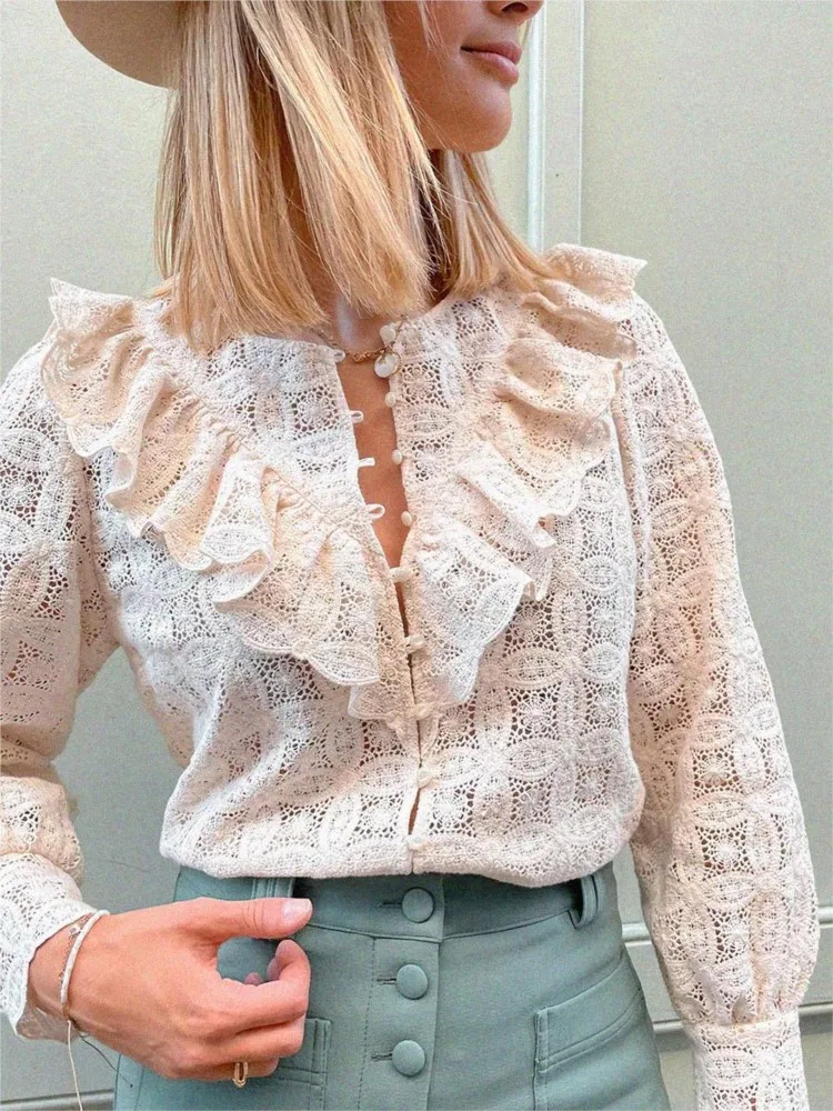 Guipure Ruffles Blouse Women Long Sleeves Round Neckline Elegant Shirts Lace Hollow Out Vinatge Female Blouses Chemises Hauts