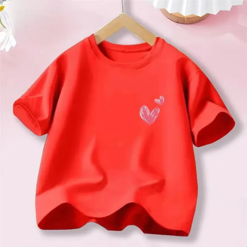 2026 الحلو القلب تي شيرت مطبوع طاقم الرقبة تي شيرتات قصيرة الاكمام عادية كل يوم بلايز الفتيات الملابس موضة المراهقين الملابس الرياضية