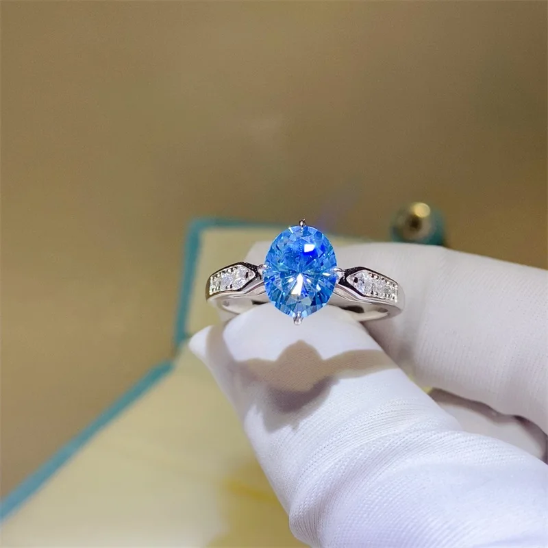 Blue Shining Ring For Women 2ct Moissanite PT950 Platinum | Multi-angle light intake, 360° blue light refraction and dazzling