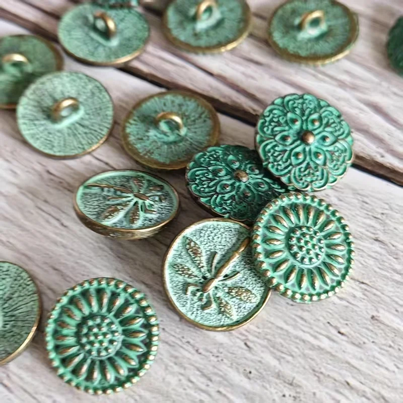 15 green metal buttons in a 3-style set (dragonfly pattern, lotus pattern, mixed pattern) suitable for accessories, accessories - view 4