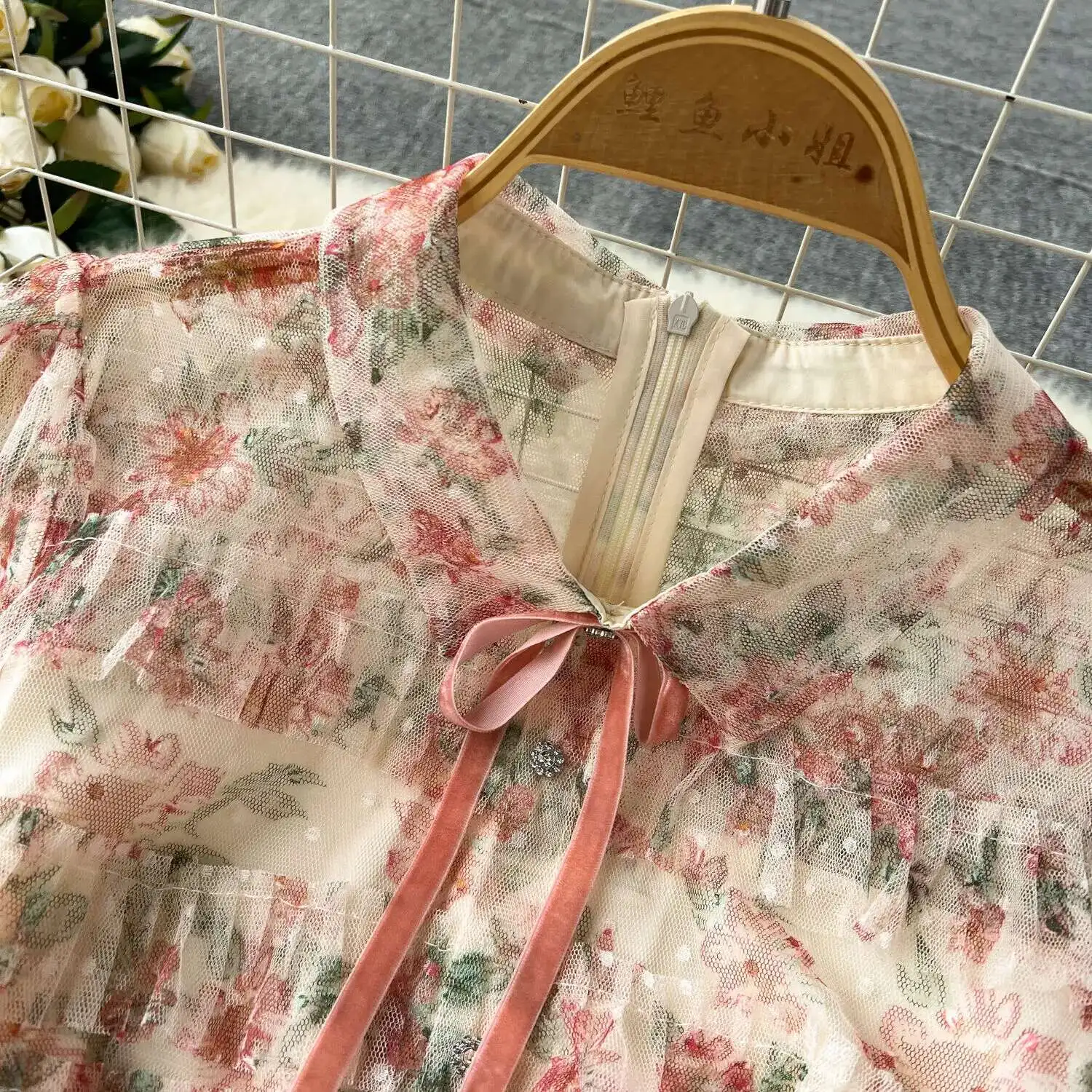 فساتين أنيقة فاخرة مكشكشة على شكل كعكة قميص نسائي للعطلات الصيفية مطبوعة بأكمام قصيرة فساتين سهرة بفيونكة منقط رداء الحفلات