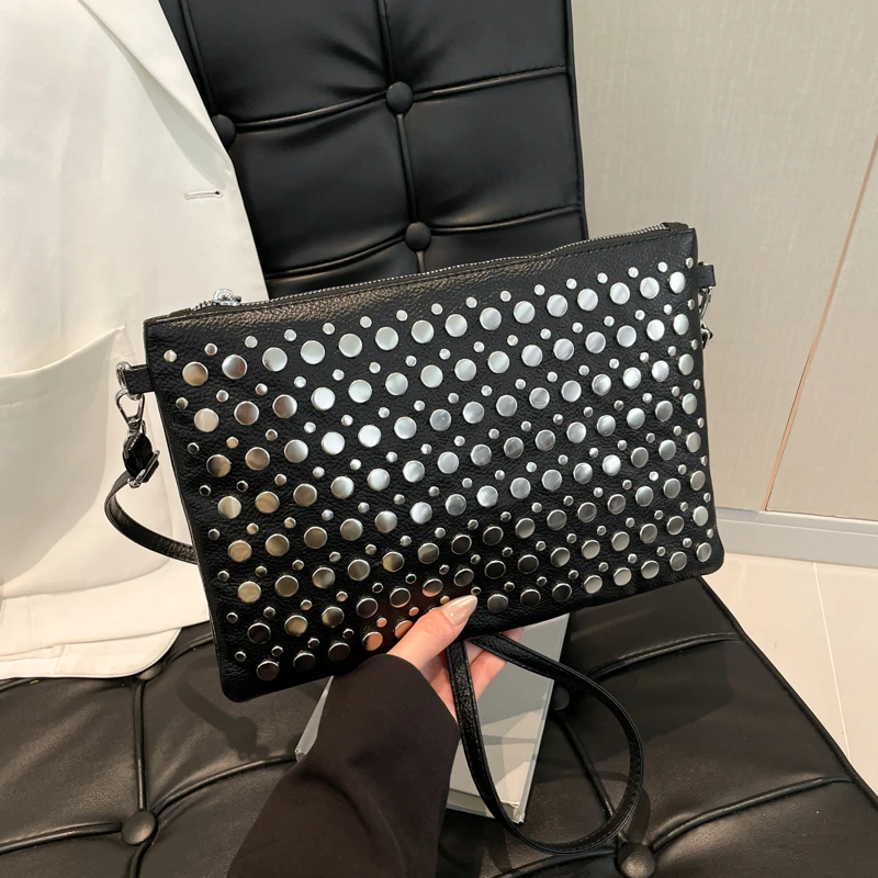 

Europe and America Rivet Envelopen Bag Fashion Ladies Commute Clutch Bag Party Purse Trend Large Capacity Shoulder Crossbody Bag