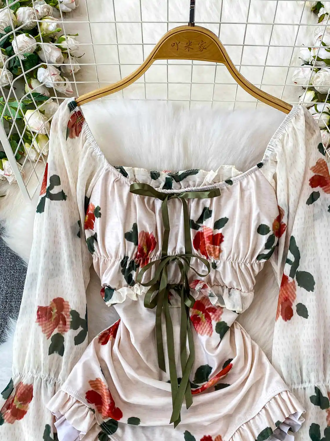Maillot de bain rose clair pour femmes, imprimé floral, manches longues, une pièce, vêtements de plage, robe de natation, 2025