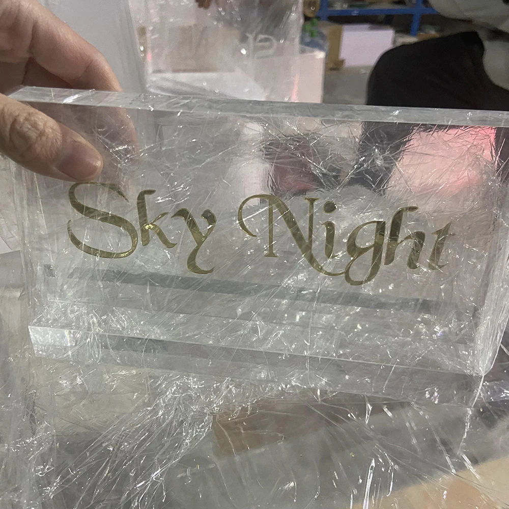 Modern Clear And Gold Acrylic Logo Rectangle Table Centerpiece Decoration  for Wedding Party Use