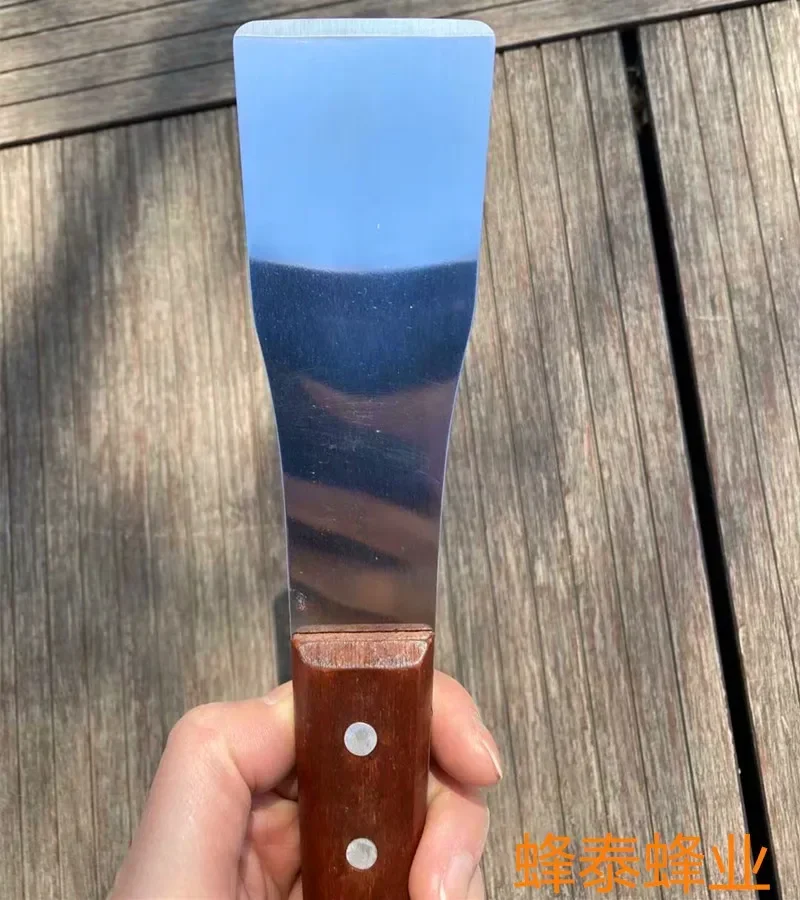 A2PCS Brown Wood Handle Single End Scraper