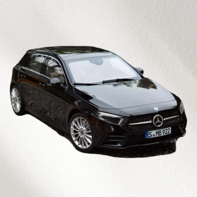 Norev Diecast 1/18 Schaal Mercedes-Benz Legering Model Auto Mercedes-Benz A180 GLA Spelen Voertuigen Speelgoed voor jongens Gift Originele Doos
