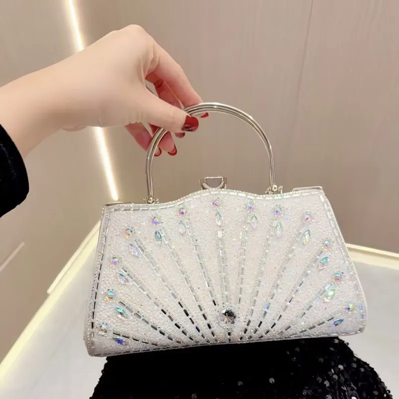 

2024 Luxury Women Rhinestones Handbags Stones Evening Wedding Party Clutch Bridal Tote Bag Ladies Metal Chains Crossbody Bags