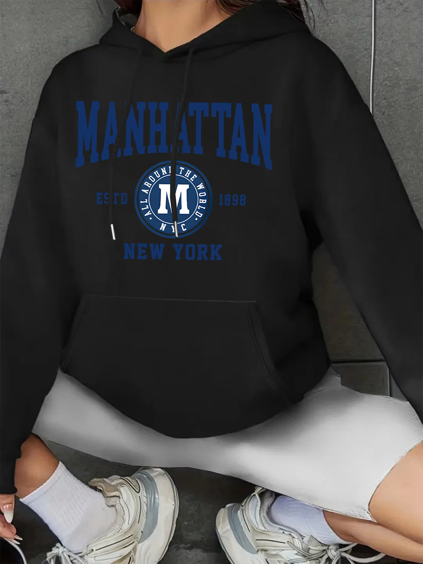 Manhattan 1898 New York Print Hoodie Women\'s  Casual Pullover Hooded Graphic Design Sweatshirt With Kangaroo Pocket For Comfort