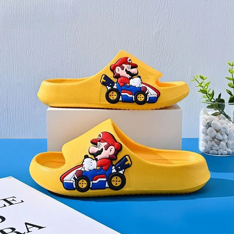 Pantofole per bambini Super Mario Bros Kart 2024 Indoor Cartoon suola morbida antiscivolo sandali da gita per bambini medi e grandi