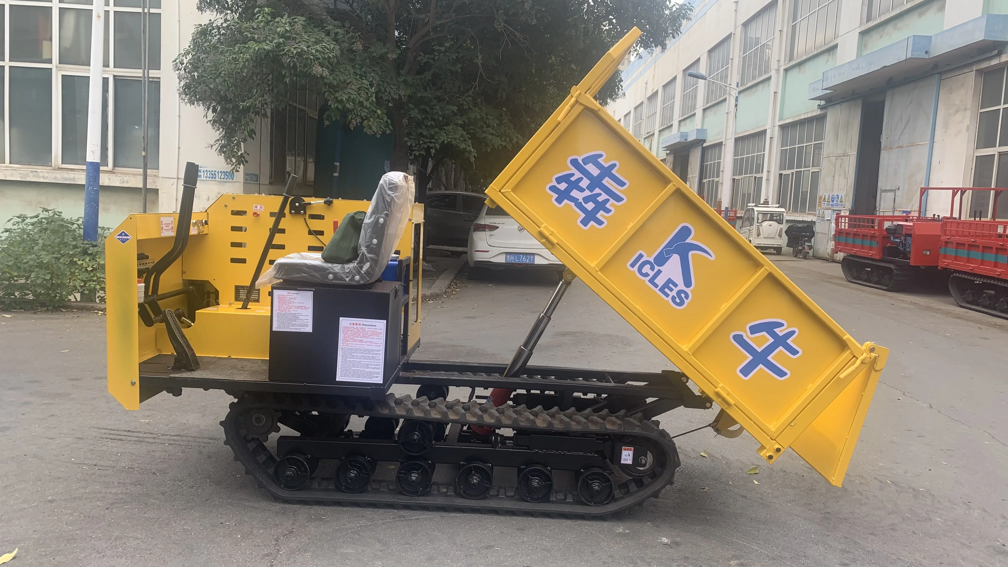 Customized Hydraulic Diesel 4x4 Crawler Dumper High Tip Articulated Mini Dumper Truck Left Steering Rear Camera For Sale With Lo