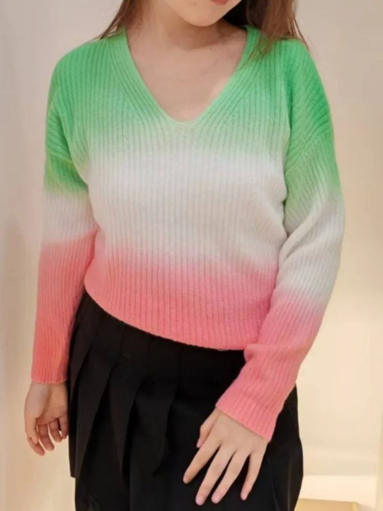 

Beautyblue Winter Sweater Women Gradient V-Neck Pullover New Casual Loose Long Sleeves Keep Warm Fashion for Wearing Outside