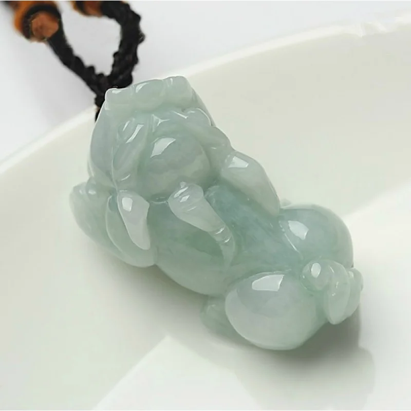 Ruyi esmeralda de Myanmar para hombres y mujeres, colgante de Jade verde frijol