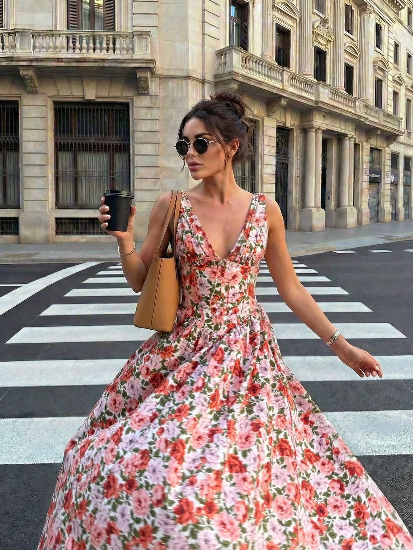 

Платье миди без рукавов с цветочным принтом и V-образным вырезом, с завязками спереди, А-силуэт, для летнего отдыха и повседневной носки