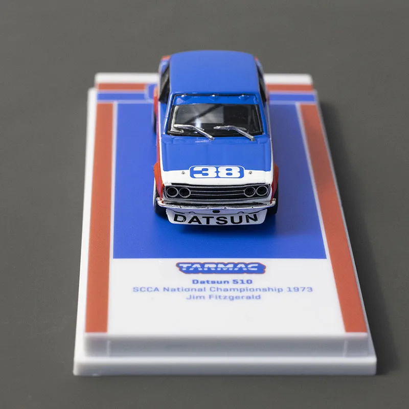 TARMAC WORKS 1/64 ดัทสัน 510 เอสซีซีเอ 1973 # รถของเล่นโลหะผสม 38 ชิ้น แบบหล่อขึ้นรูป ของสะสมสำหรับเด็กผู้ชาย ของขวัญคริสต์มาส