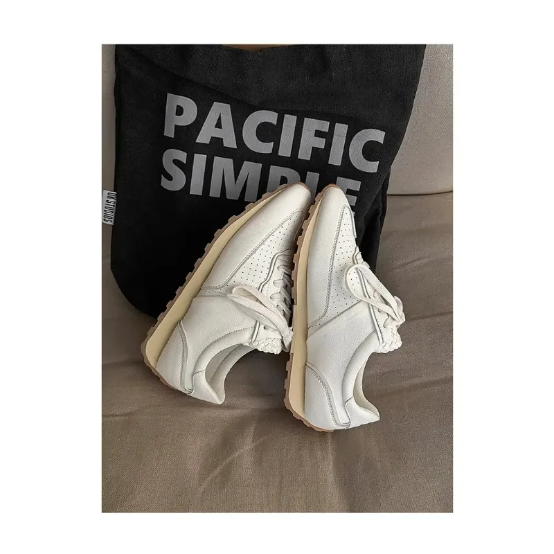 حذاء رياضة كاجوال مقاس كبير 43 44 إمرأة رجل مصمم ريترو أحذية رياضية موضة جلدية نسيج تنفس منصة مسطحة حذاء للجيم