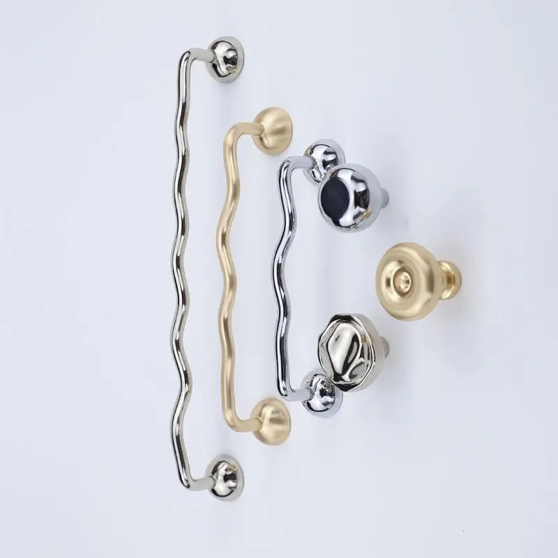 ⑥ Zinc Alloy Wavy Cabinet Door Handles With Rust Resistant Material And Sleek Modern Design Perfect For Kitchen Bathroom