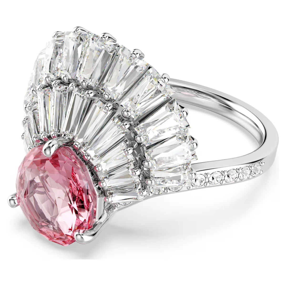 The Latest Styles Of Rings Are Coming. The Rich Colors And The Dazzling Crystals Will Make Your Outfit More Dazzling.