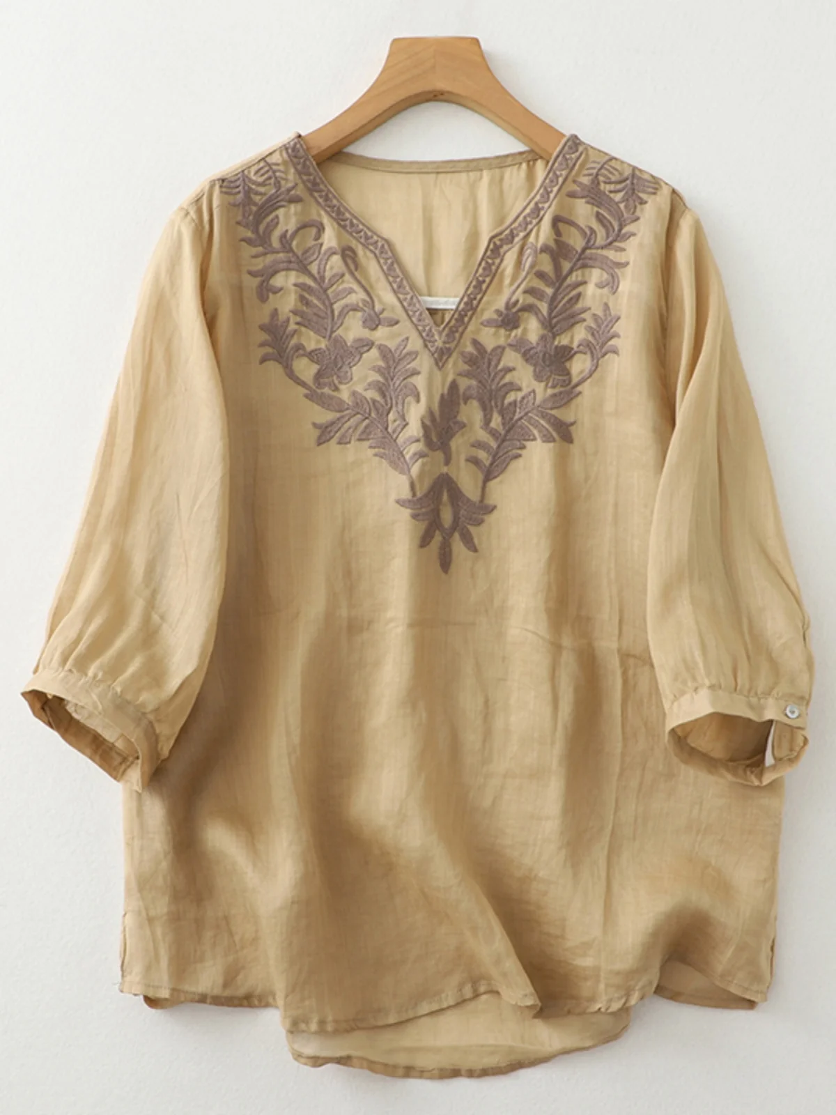 

Retro Embroidered Loose V-Ne Linen ort Sve T-irt Women's Faion Summer Casual Comfortable Cotton Linen Blend Top