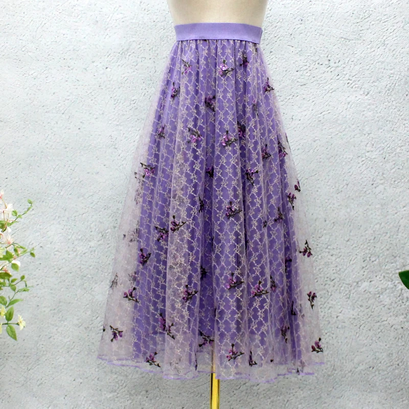 

Autumn New Women's Half Length Skirt, Fashionable and Elegant Elastic Waist Embroidered A-line Edition Long Skirt