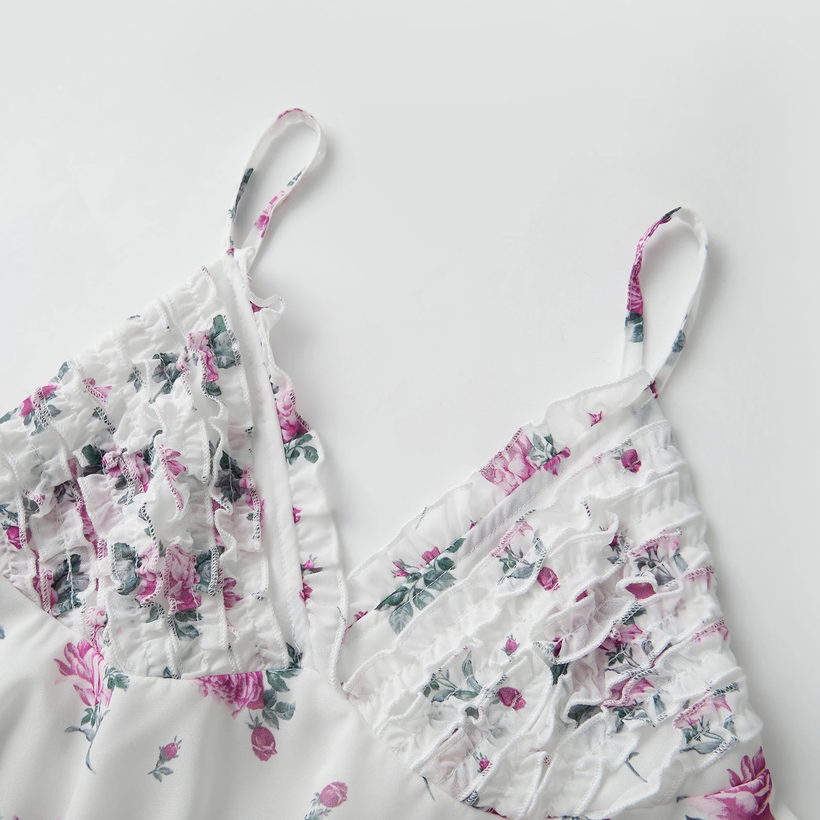 

Элегантный женский кружевной топ без рукавов на тонких бретельках с v-образным вырезом и открытой спиной с цветочным принтом, летний жилет для клубной вечеринки