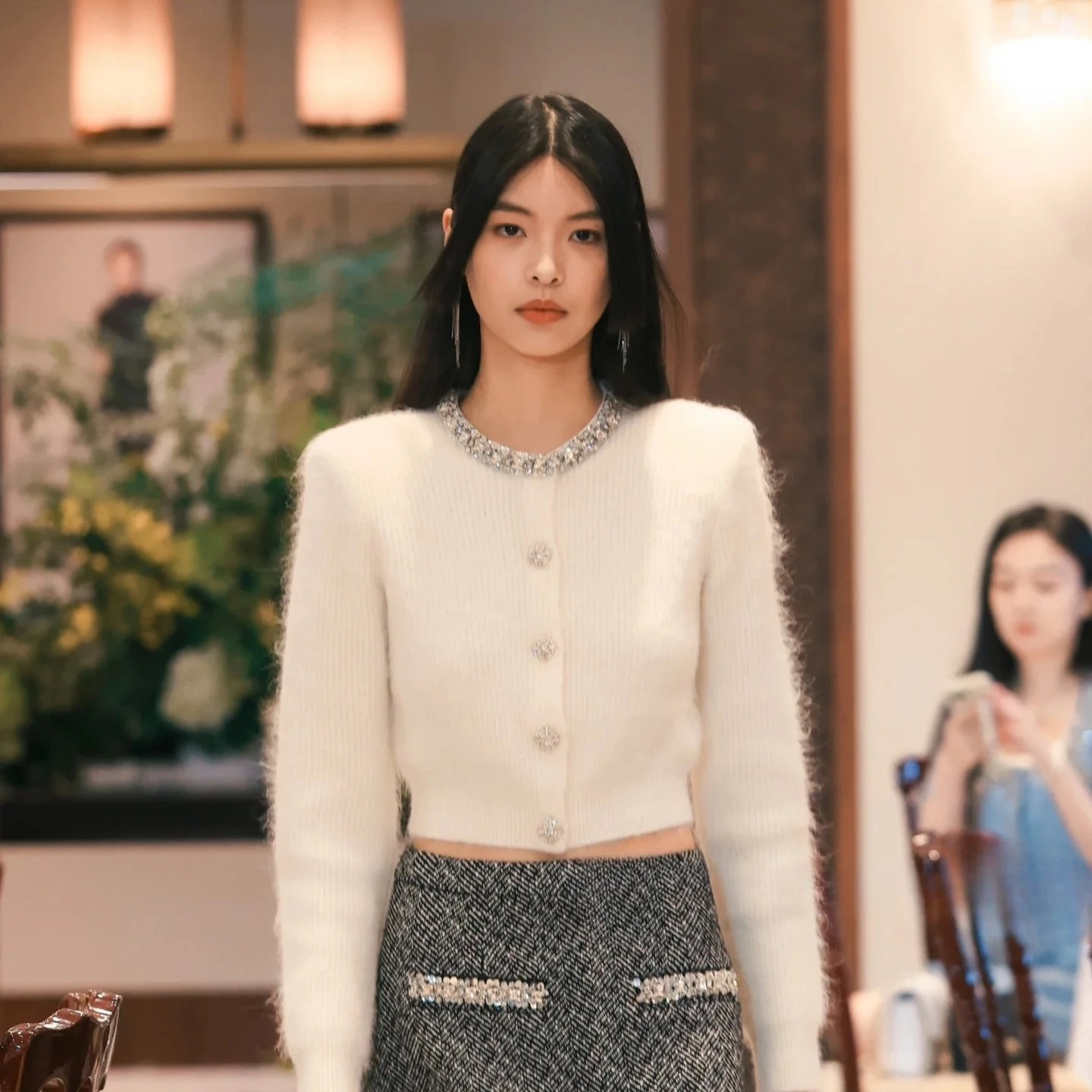 Women's Diamond Embellished Cardigan Long Sleeve Single Breasted Button Embellished Elegant Top