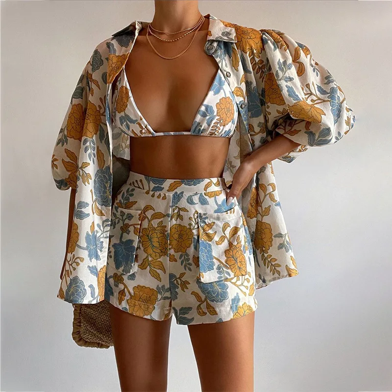 

Women's Fashion Printed Shirt & Sleeveless Vest Tank Top & Shorts Pants Three-piece Set Floral Flower