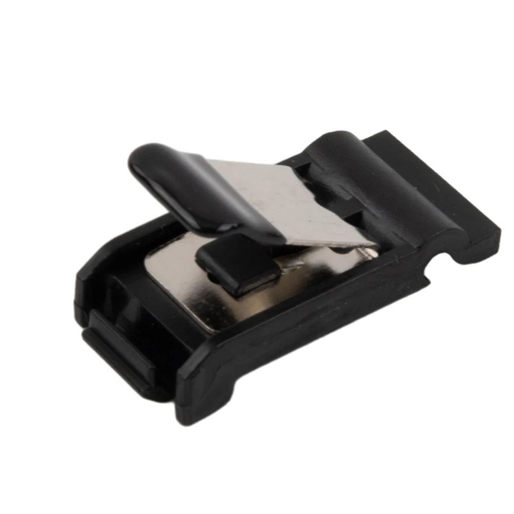 Door Clip Replacement 1921RAV-35040 Car Maintenance ABS Material Black Color Broken Damaged Replacement OEM Number 77360-35040