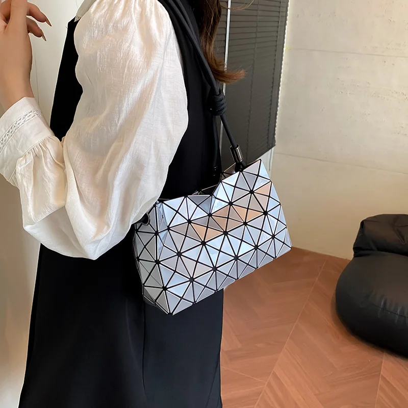 

Женская роскошная брендовая сумка, кожаная большая сумка, сумка через плечо, известный дизайнер, элегантный стиль