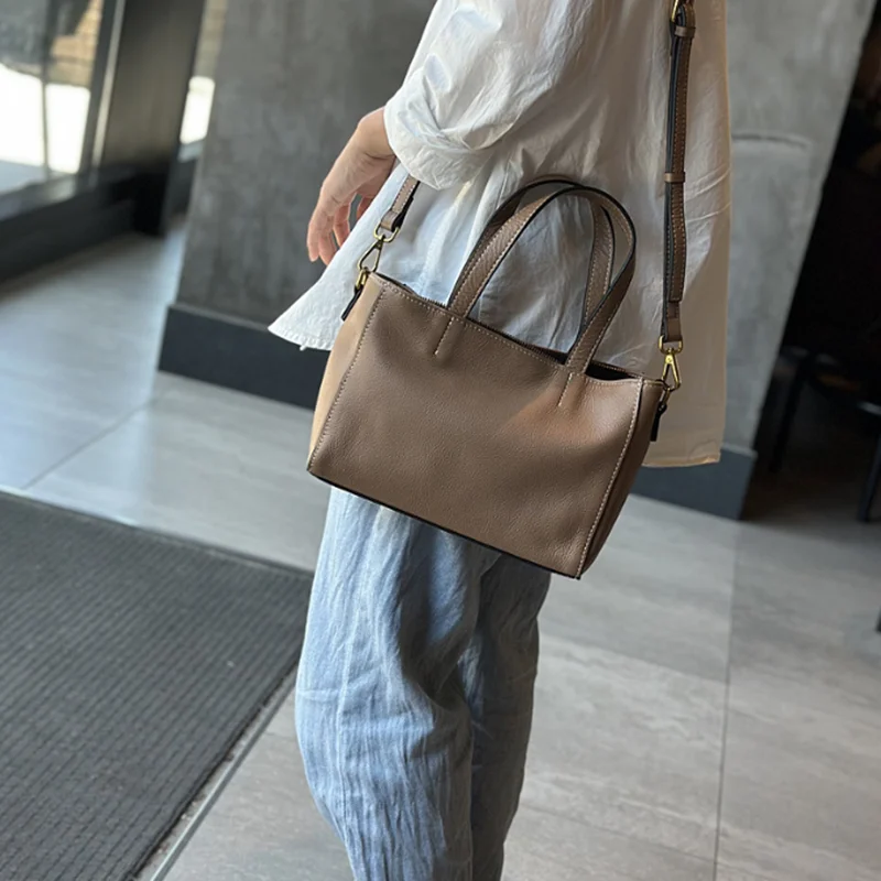 

The first layer cowhide casual fashion women's bag 2025 new leather Tote vintage soft cowhide single shoulder crossbody bag