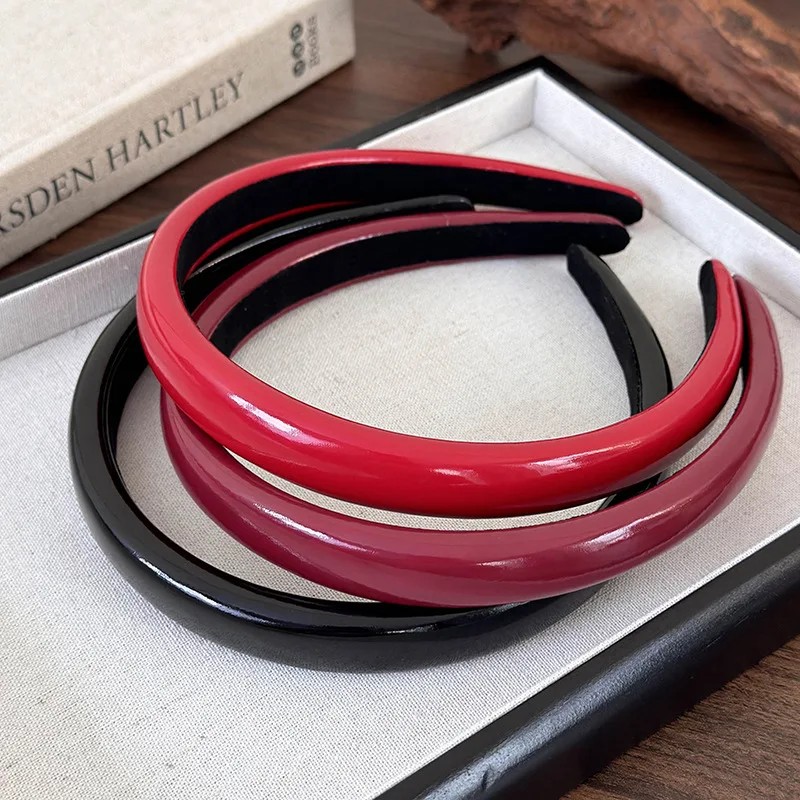 Retro Red Leather Sponge Headbands for Womans Girl Temperament Hair Hoop Fashion Versatile Black Hair Band Lady Hair Accessories