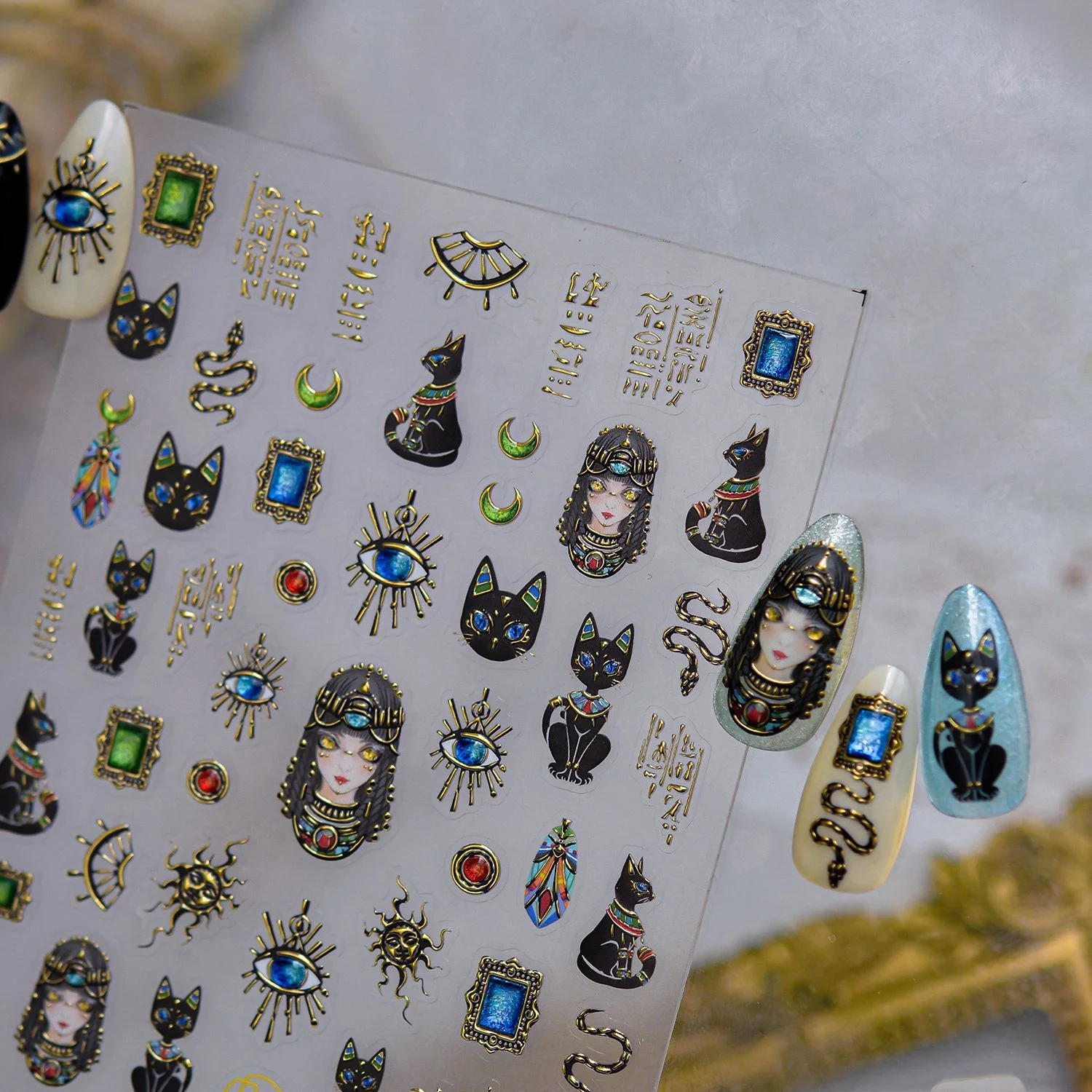 5D Ägyptische Nagelsticker Kleopatra Bastet Katzenauge des Horus Schlangen-Hieroglyphen Goldprägung Selbstklebende Aufkleber Maniküre