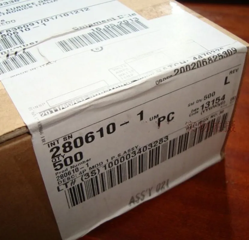 280610 -1 connettore 4 pin 3,96 mm