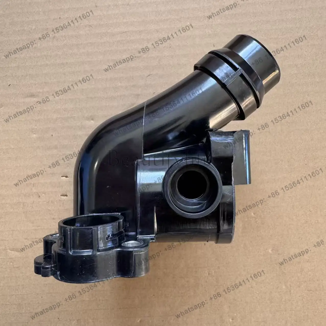 

Factory direct hair EA888 second-generation water pump shell, thermostat electronic water pump auto parts