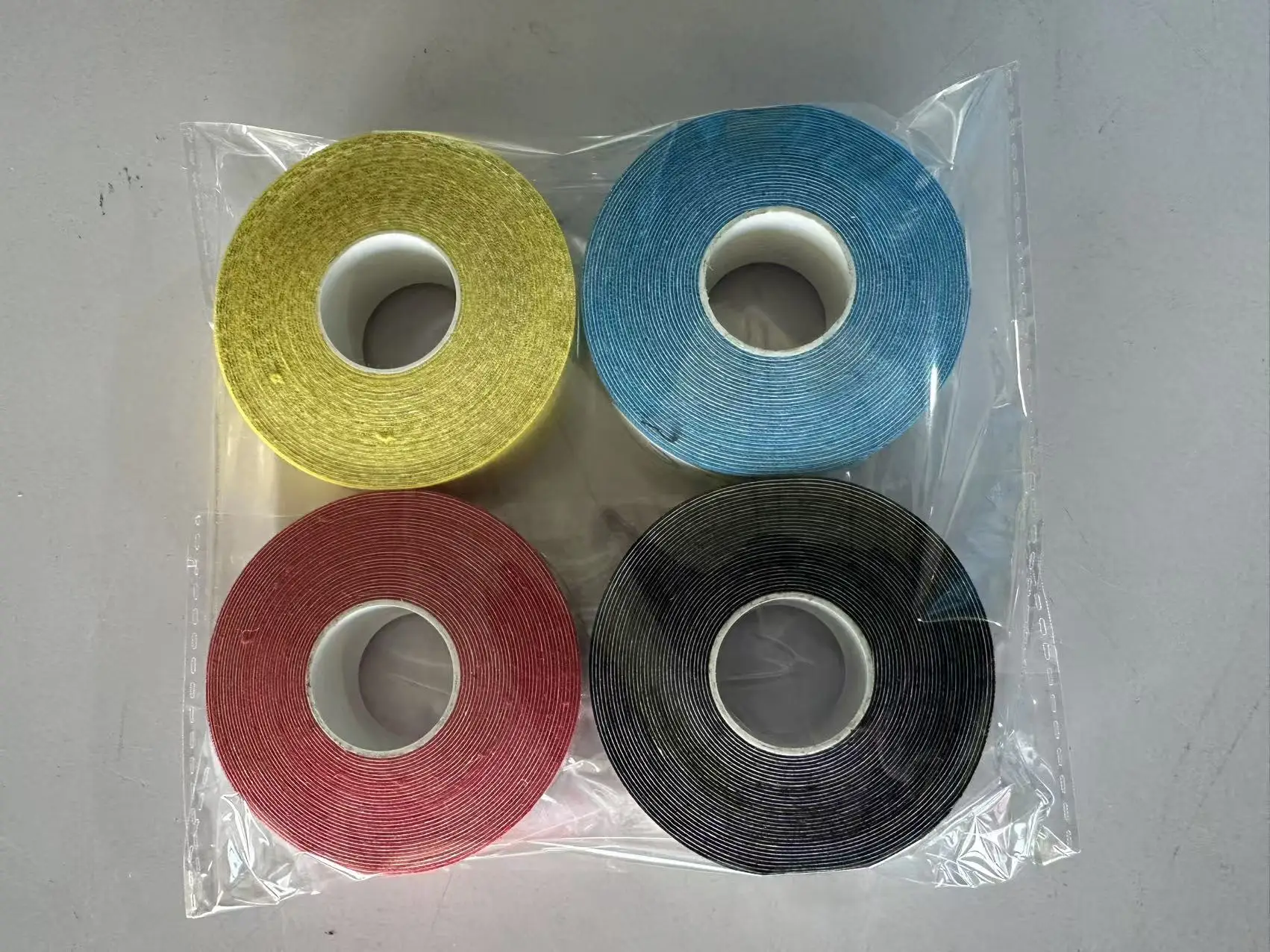 Mixed-color four-roll muscle effect tape, elastic sports support gear, muscle effect patch, sports injury prevention, 2.5cm