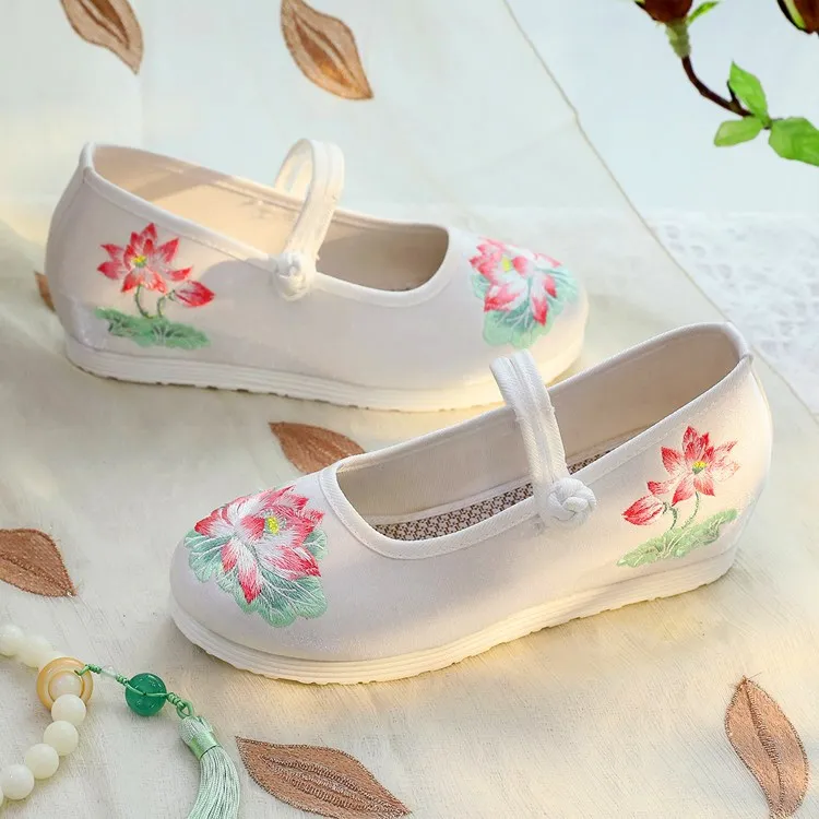 2026 Women's White & Green Lotus Embroidery Wedge Heel Mary Jane Shoes Oriental Style Chinese Hanfu Shoes Casual Pumps Q-240 - view 4