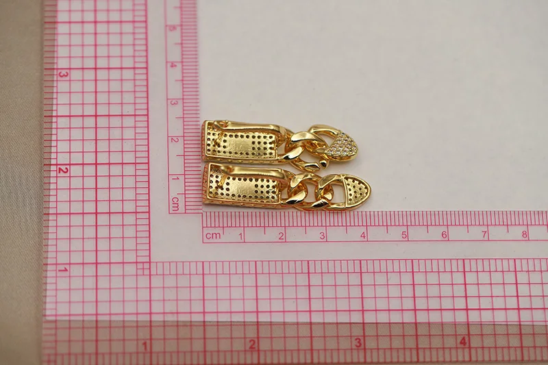 جديد البصر تصميم كلاسيكي زركونيا شرابة وأقراط للنساء أزياء العلامة التجارية مجوهرات أقراط كريستال كاملة